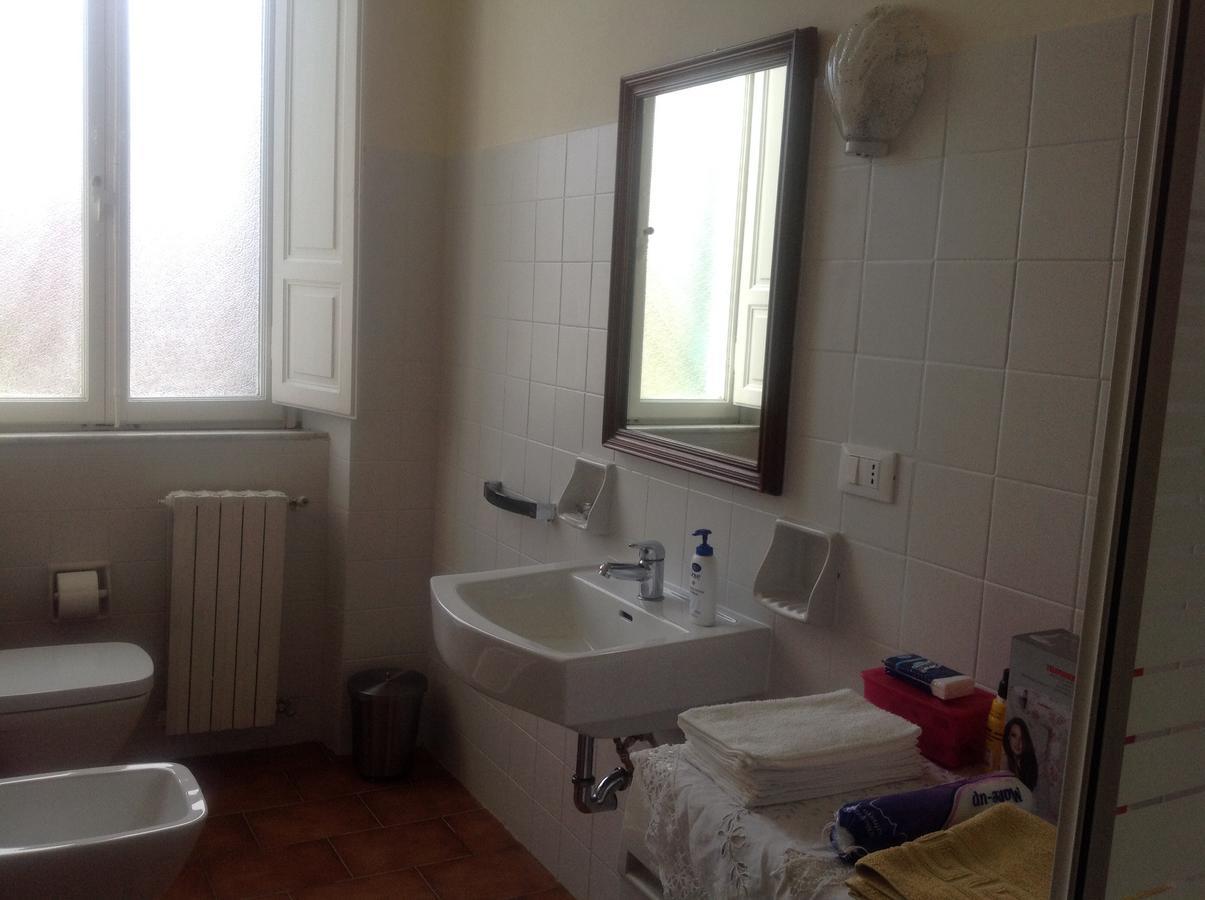 Acquamarina B&B Livorno Eksteriør billede